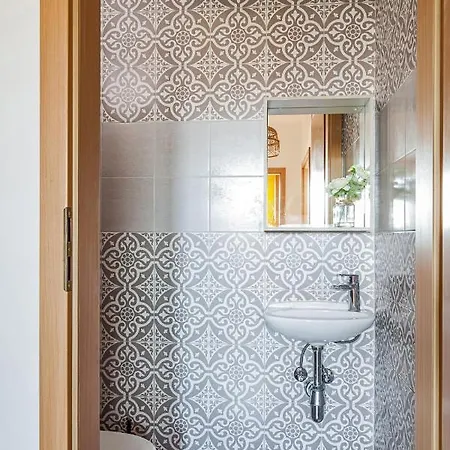 Almere With Free Parking *