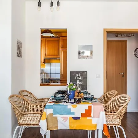 Almere With Free Parking * Budapest