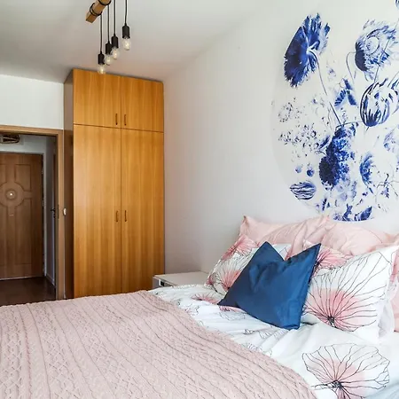 Almere With Free Parking Apartment Budapest